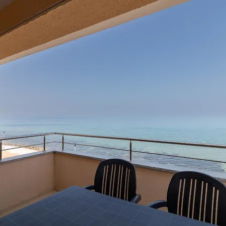 New! Beachfront With Seaview - Ta Leut Agency Apartamento