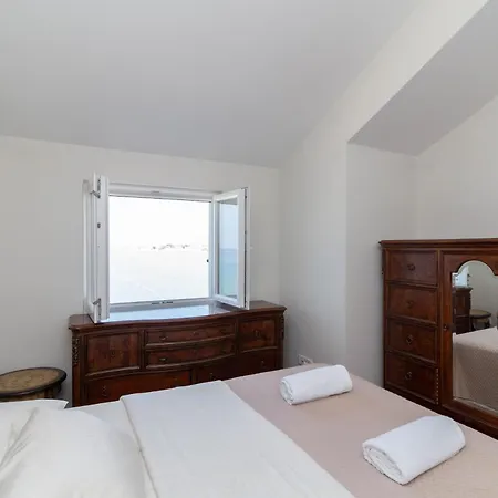 Appartement New! Beachfront With Seaview - Ta Leut Agency Privlaka (Zadar)