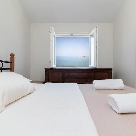 New! Beachfront With Seaview - Ta Leut Agency * Privlaka (Zadar)