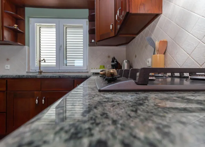 New! Beachfront With Seaview - Ta Leut Agency شقة